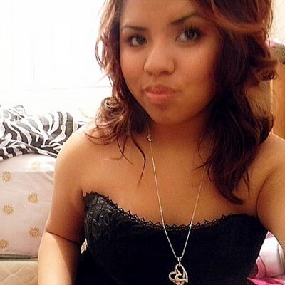 Profile Picture of Janet Castrejon (@JanetLoc) on Twitter