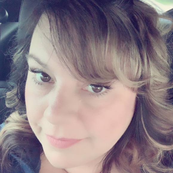 Profile Picture of Tonya Cassidy (@tonyacassidy) on Poshmark