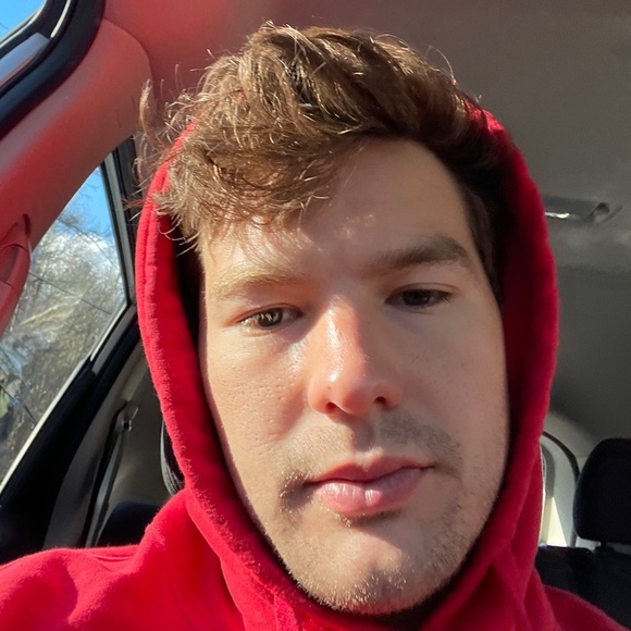 Profile Picture of Mark Machado (@marktyler251) on Poshmark