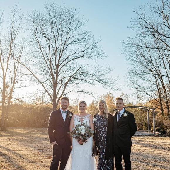 Profile Picture of Jessica Newton hepler (@crazyduckmom) on Poshmark