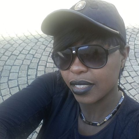 Profile Picture of Cedella Campbell (@cedellacampbell) on Poshmark