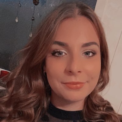 Profile Picture of Julia Fowler (@JuliaNicole_F) on Twitter