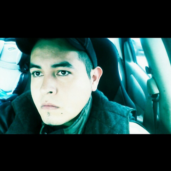 Profile Picture of Pablo Lara (@pabloss) on Poshmark