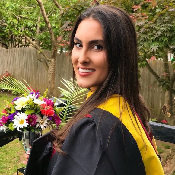 Profile Picture of Liana Conticello (@ljconticello) on Poshmark