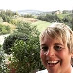 Profile Picture of tinaperry68 (@tinaperry68) on Instagram