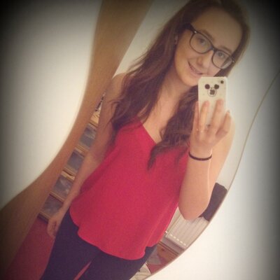 Profile Picture of Caitlin Booker (@caitlinbooker11) on Twitter