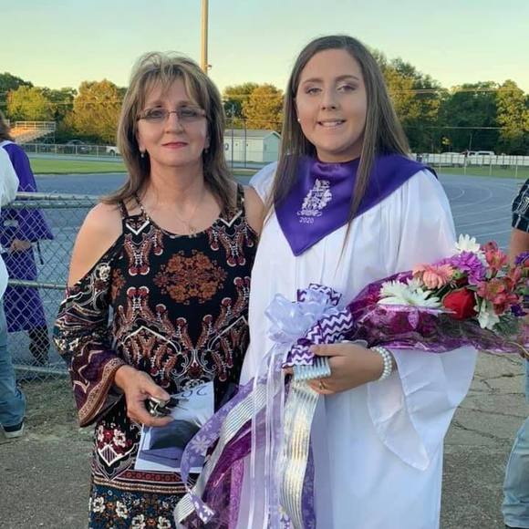 Profile Picture of Debbie Hughes (@chisholmdebbie) on Poshmark