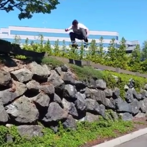 Profile Picture of Trevor Hunter (@dynohunter) on Poshmark