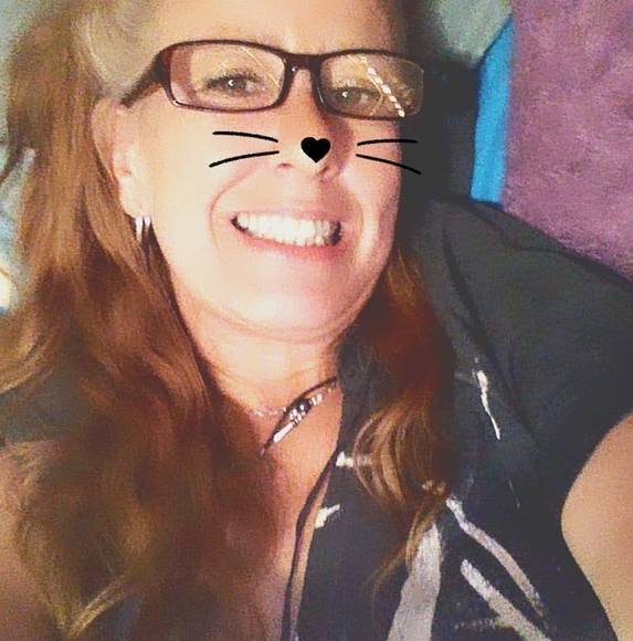 Profile Picture of Bobbie Moore (@bobbiemoore701) on Poshmark