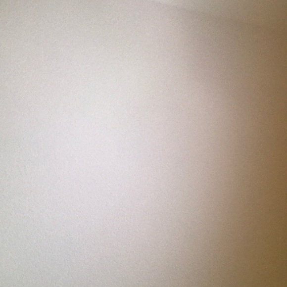 Profile Picture of Karen Larsen (@flowergirl10986) on Poshmark