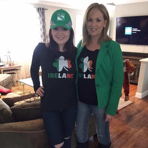 Profile Picture of Michele Casscles (@mcasscles) on Poshmark