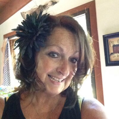 Profile Picture of Penny Weaver (@pjweaver1976) on Twitter