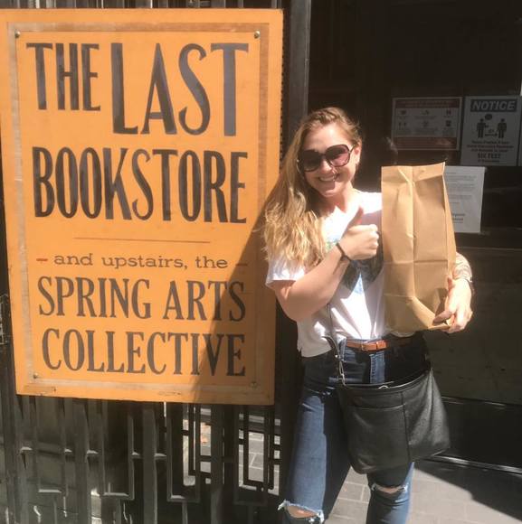 Profile Picture of Dana Oleksa (@danaoleksa) on Poshmark