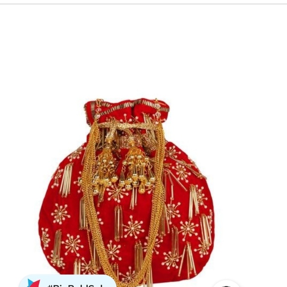 Profile Picture of Samina Sultan (@cheenasha786) on Poshmark