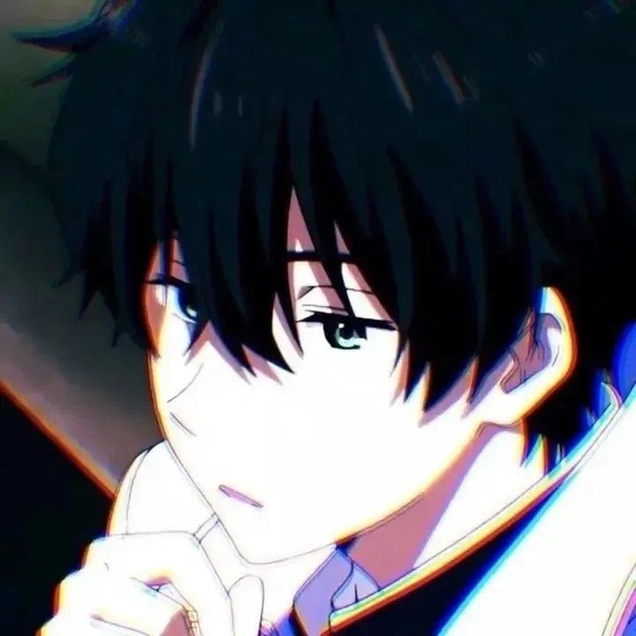 Profile Picture of Andrew Xiao (@hello435711) on Poshmark