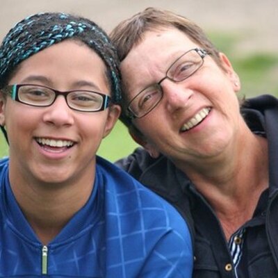 Profile Picture of Barbara Howe (@claynecessities) on Twitter