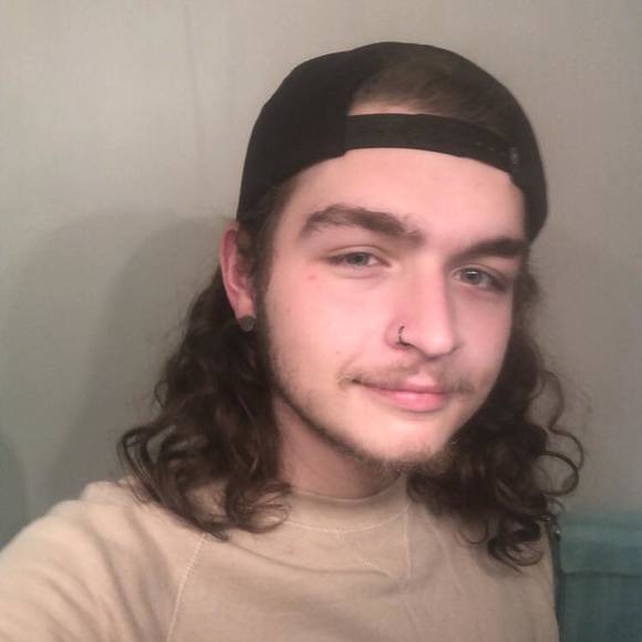 Profile Picture of Tray Patrick (@triptray) on Poshmark