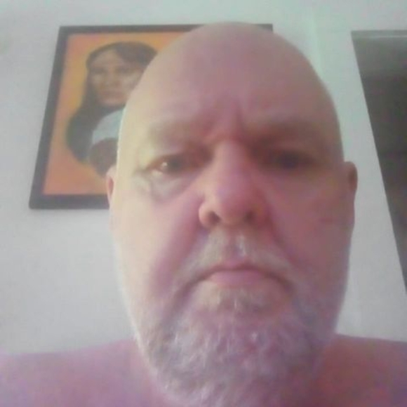 Profile Picture of Dennis Mullins (@dennis_mullins) on Poshmark