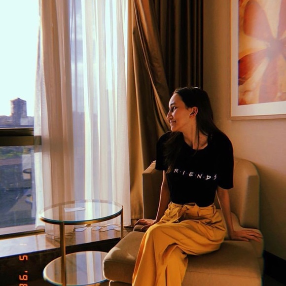 Profile Picture of Sara Guerrouaz (@saragrz380) on Poshmark