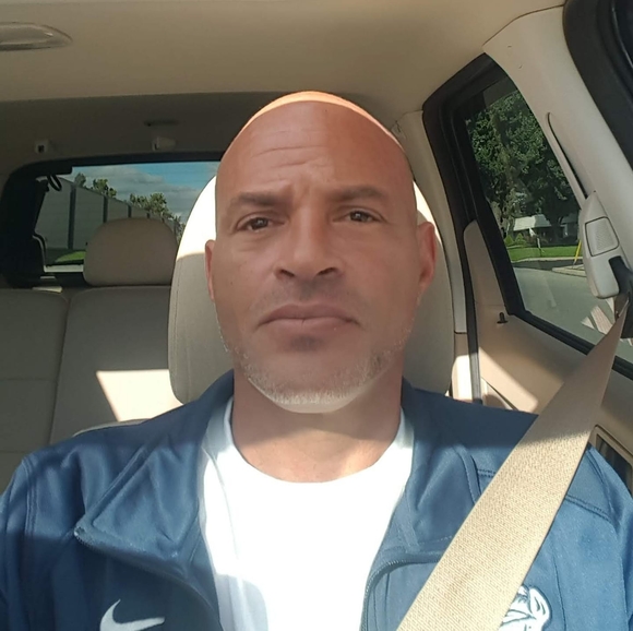 Profile Picture of Randy Faust (@ranfaust) on Poshmark