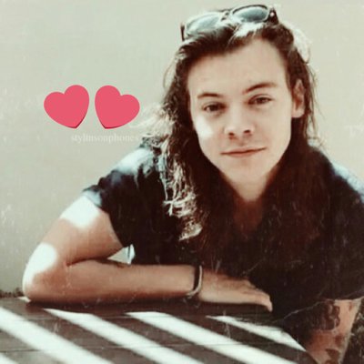 Profile Picture of Harry’s Curls (@ZulemaLeon15) on Twitter
