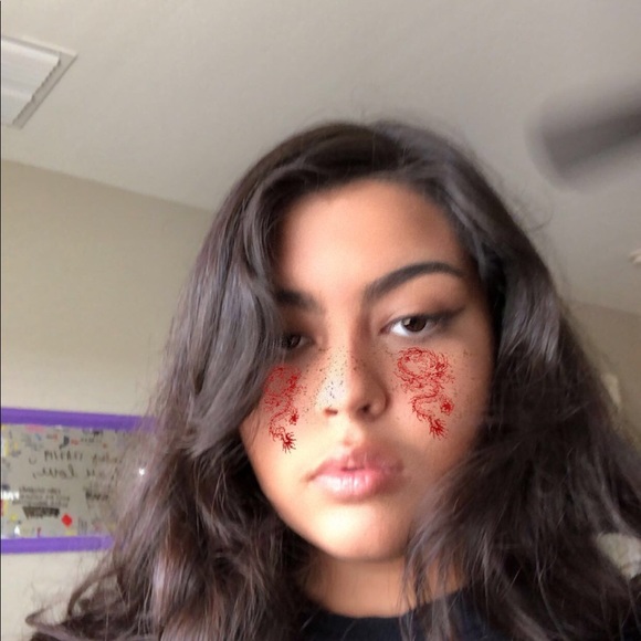 Profile Picture of Kylei Valadez (@_kingkylei) on Poshmark