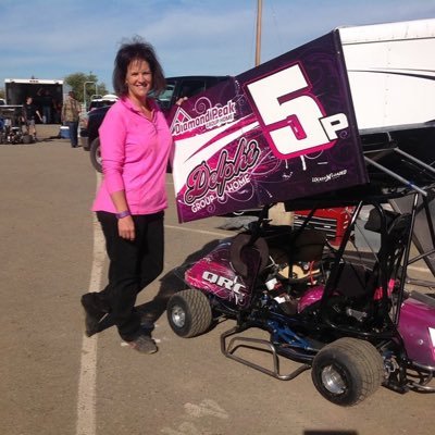 Profile Picture of Deanne Perry Blevins (@5pRacingMom) on Twitter