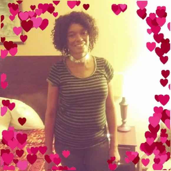 Profile Picture of James Gatewood (@james_gatewood) on Poshmark