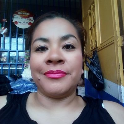 Profile Picture of Lilian Padilla (@LilianP07452136) on Twitter