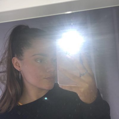 Profile Picture of Amelia Hanson (@ameliaahanson) on Twitter