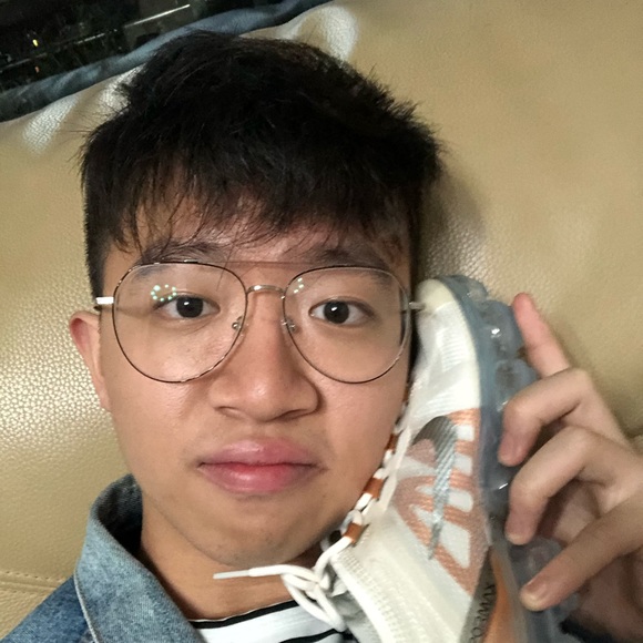 Profile Picture of Kuanglin Zhang (@jackzhang10) on Poshmark