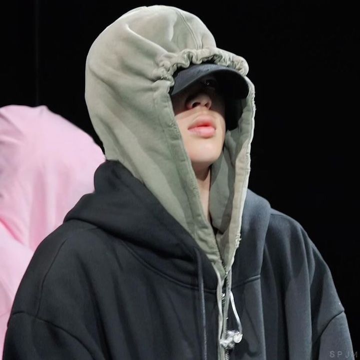 Profile Picture of L (@lorie.frn) on Tiktok