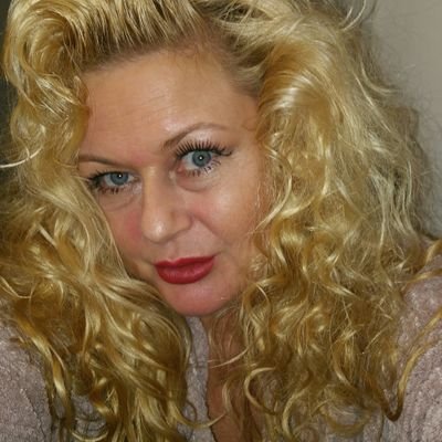 Profile Picture of Lu Varley (@luvarley) on Twitter