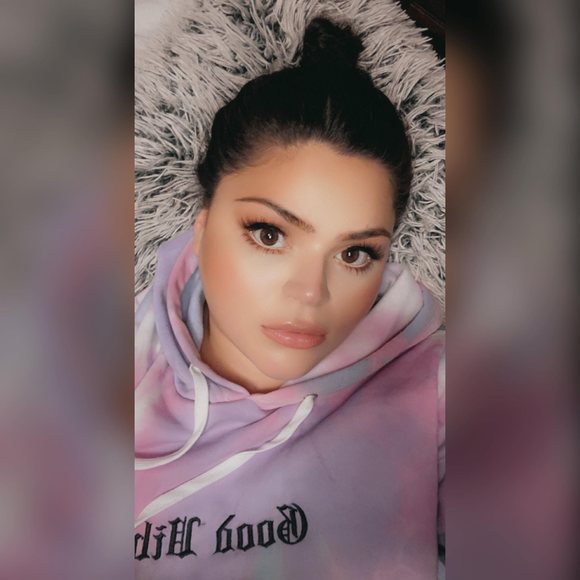 Profile Picture of Stephanie Tobias (@stephpdunn92) on Poshmark