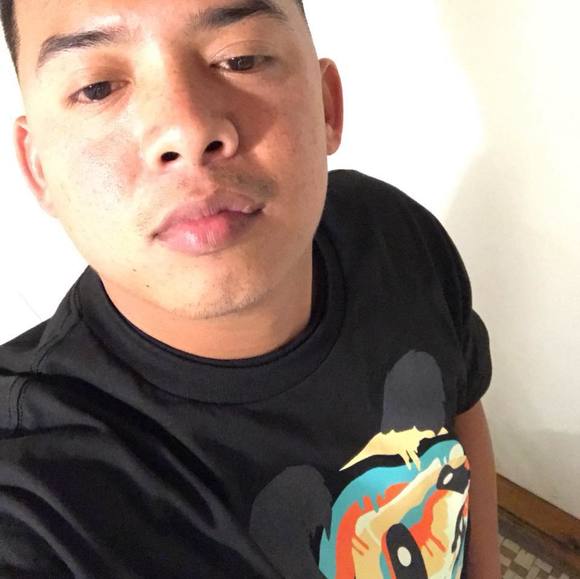 Profile Picture of Carlos Santos (@carlossantos545) on Poshmark