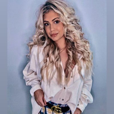 Profile Picture of Brittany Hansen ♡ (@BrittLynnHansen) on Twitter