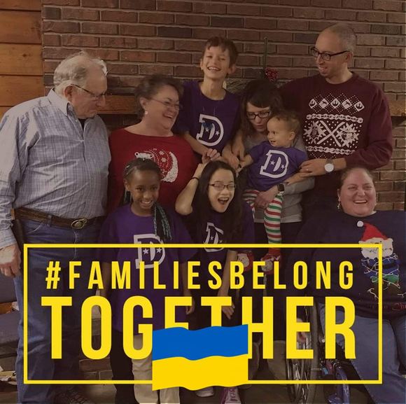 Profile Picture of Nikki Coester (@nikkicoester) on Poshmark