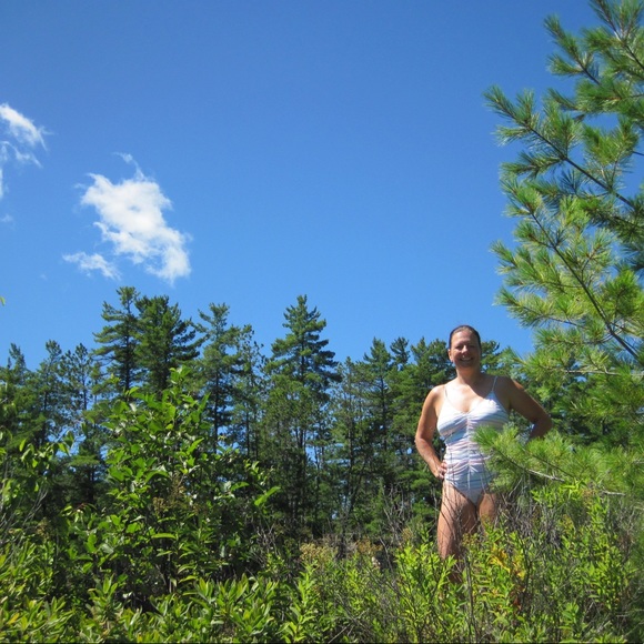 Profile Picture of Andrea Feuerstake (@afeuerstake) on Poshmark