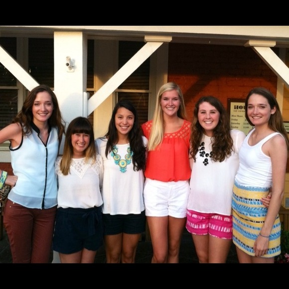 Profile Picture of Gissela Teran (@gteran14) on Poshmark