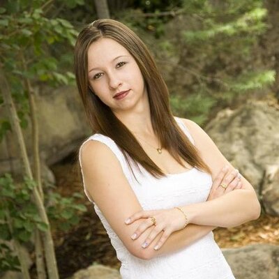 Profile Picture of Brooke Walden (@Poca10) on Twitter