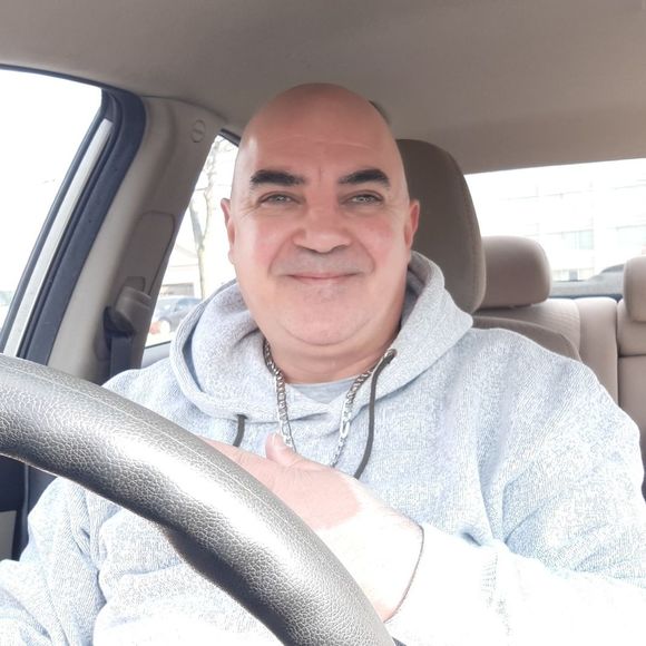 Profile Picture of Adam Aldabagh (@adamaldabagh72) on Poshmark