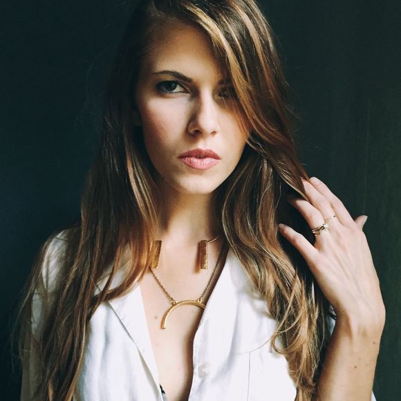 Profile Picture of Emily Unkle (@emilyunkle) on Poshmark