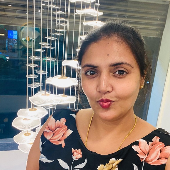 Profile Picture of Deepthi Rambhatla (@drambhatla) on Poshmark