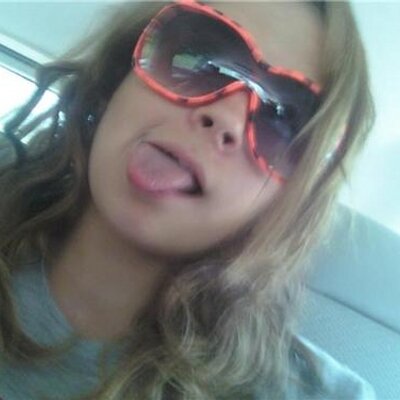 Profile Picture of Savannah Lowe (@savannahjadee) on Twitter