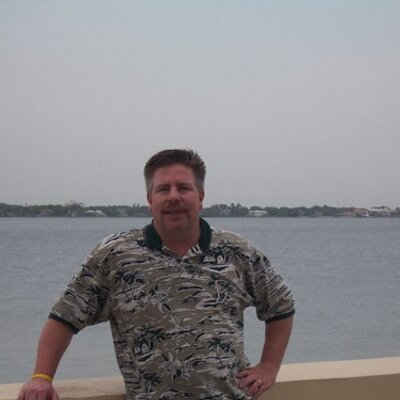 Profile Picture of Michael LuCore (@Erocul) on Twitter