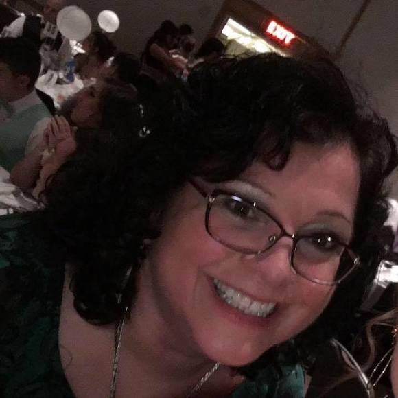 Profile Picture of Joanne Mikuski brush (@jbrush11) on Poshmark