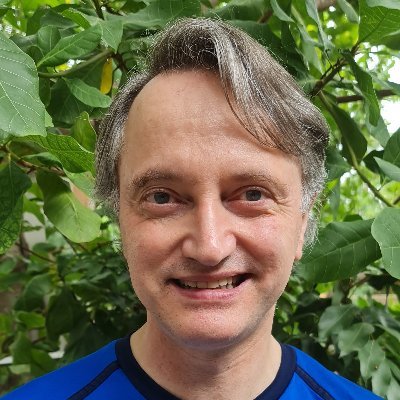 Profile Picture of Simon Jacobs (@TrekkieTracker) on Twitter