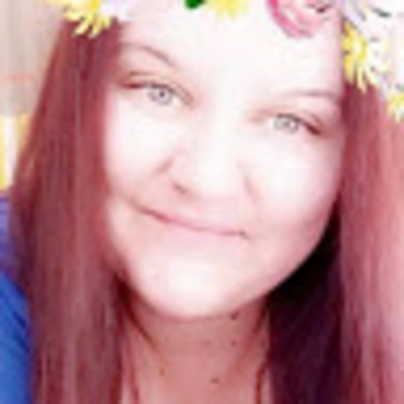Profile Picture of Erica Michael (@ericamichael89) on Poshmark