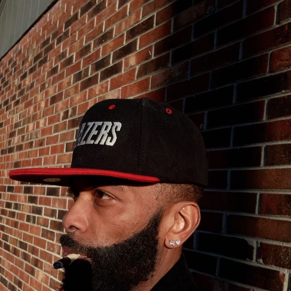 Kevin Roberts - Poshmark Profile Picture of Kevin Roberts (@kevinroberts272) on Poshmark