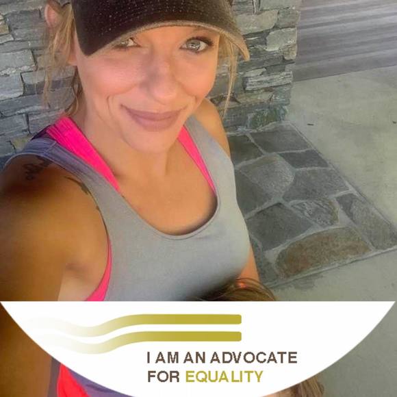 Profile Picture of Amandalee Fitton (@amandalee630) on Poshmark